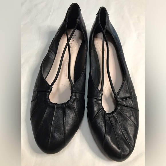 Taryn Rose Shoes Taryn Rose Womens Leather Upper Flats Poshmark - Main Image